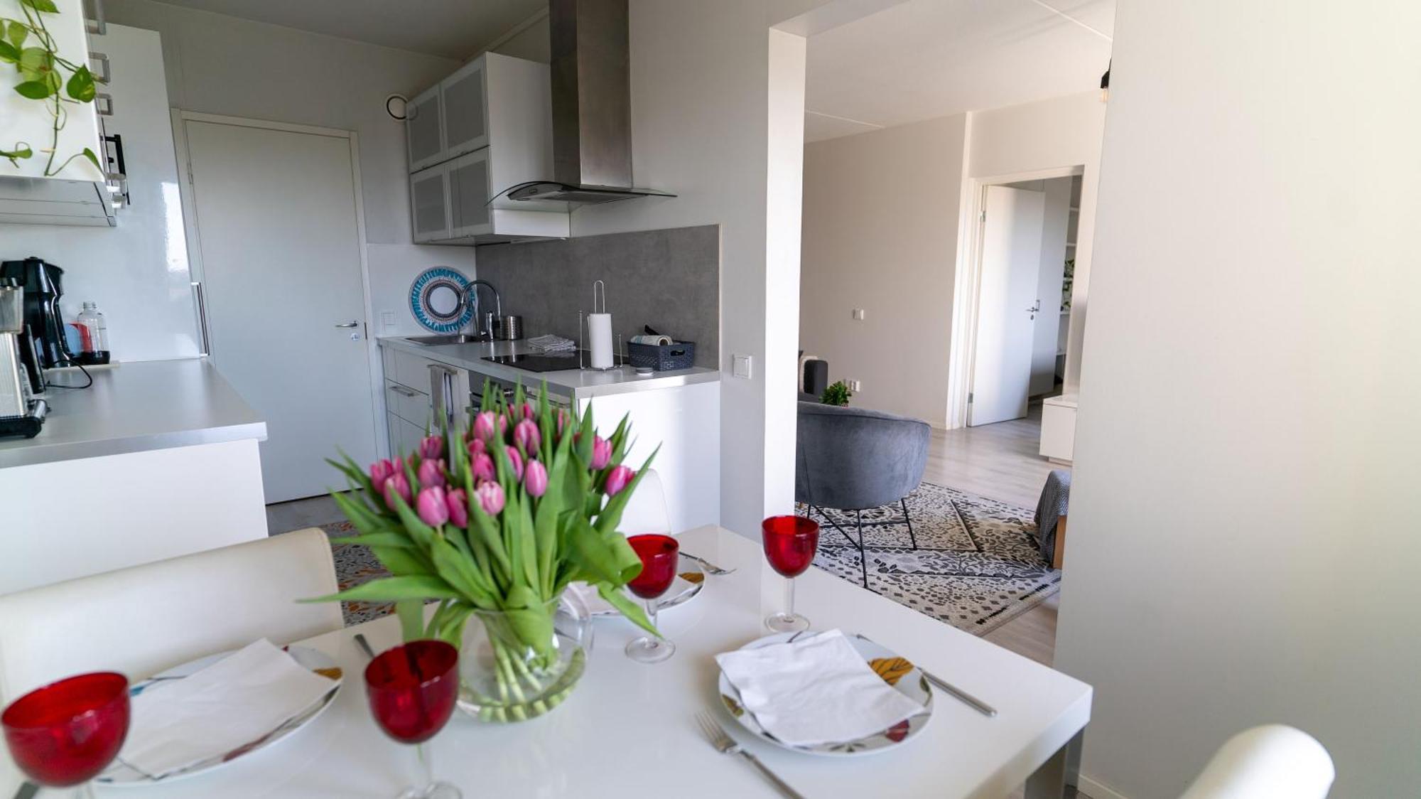 Spacious 68M2 Apartment With Fabulous Forest View And Aircon Järvenpää Eksteriør bilde